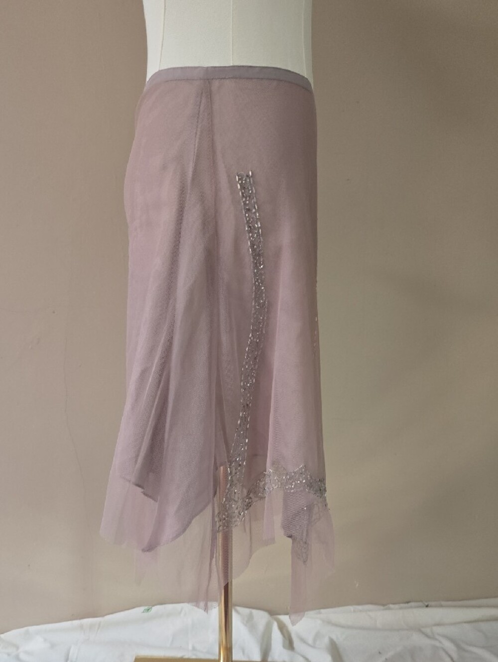 Wet Seal Mauve Asymmetrical Sequin Hem Skirt - Picture 4 of 12
